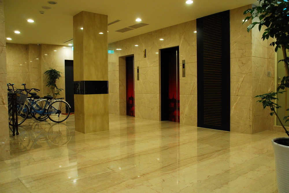 Maple Hotel Tainan Buitenkant foto